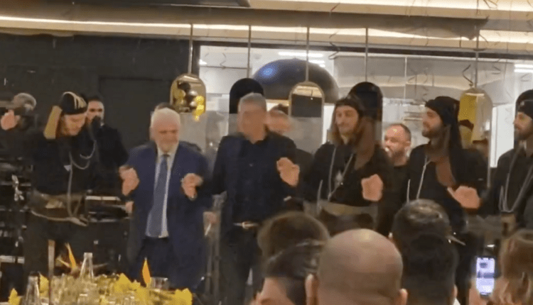 ΑΕΚ: Έσυρε τον χορό ο Μελισσανίδης μαζί με τον Ατματσίδη και τον σύλλογο Ποντίων στην κοπή της πίτας των Παλαιμάχων (VIDEO)